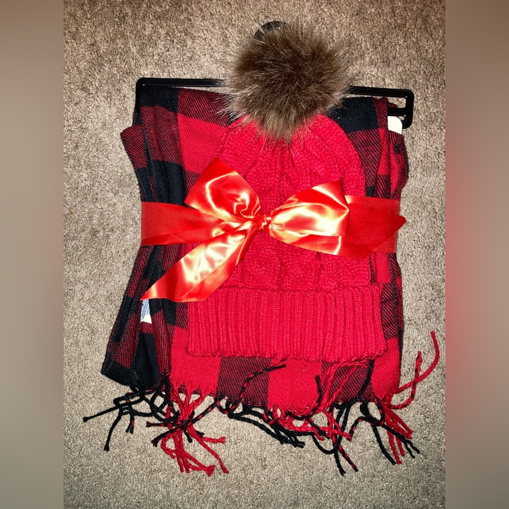 Buffalo Plaid Scarf and Hat Set